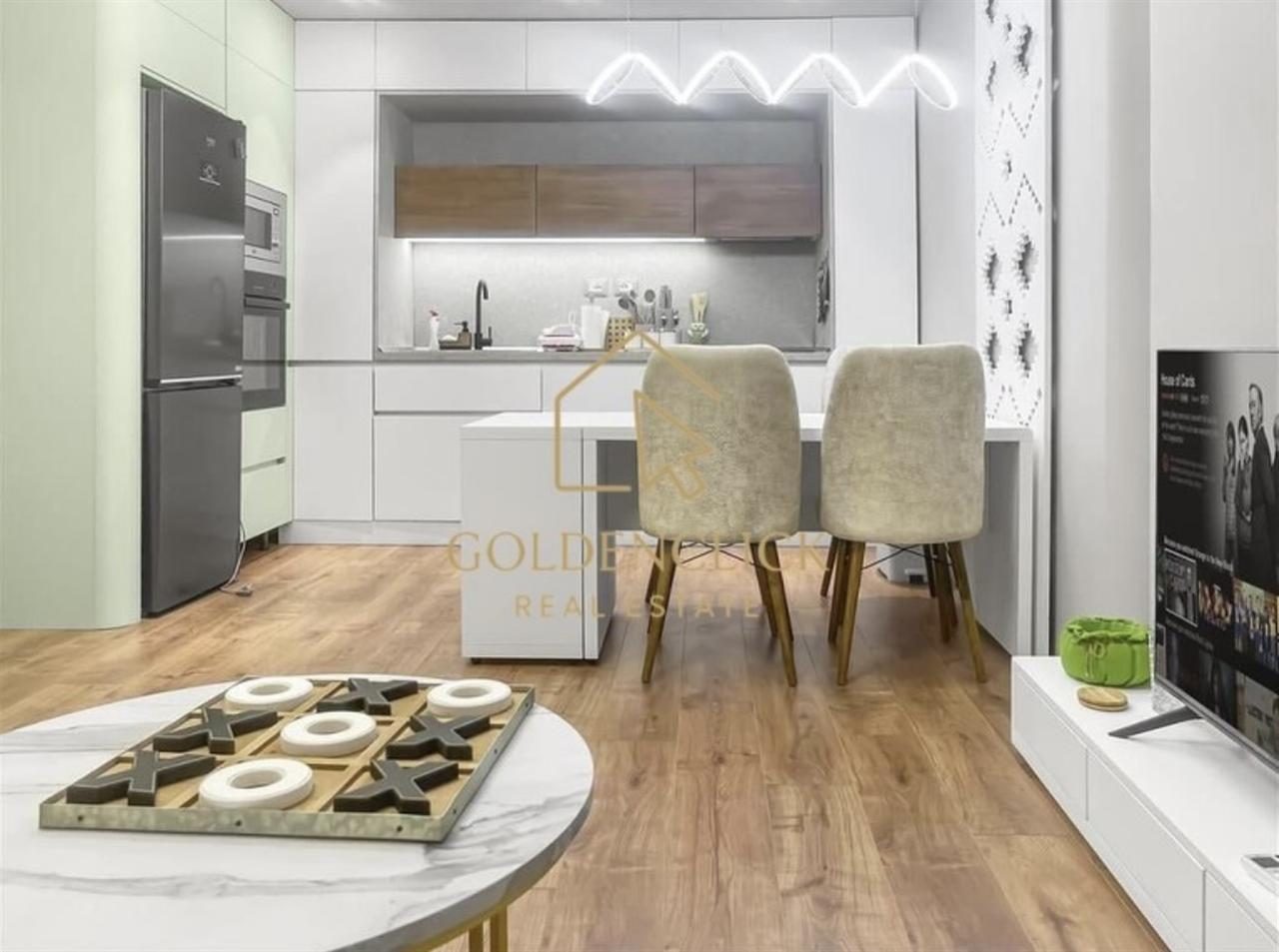 Jepet me qira Apartament Modern në Bllok